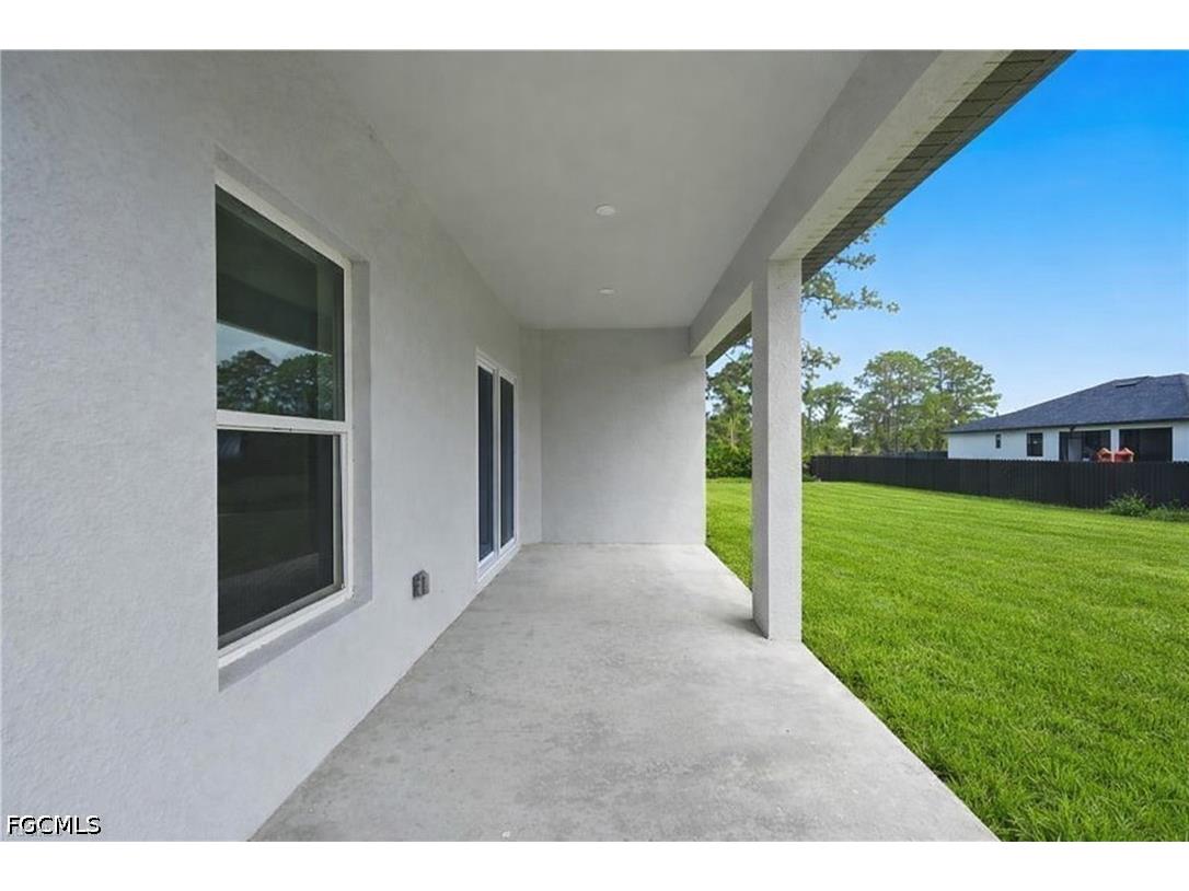 1018 Kent Street E Lehigh Acres FL 33974 2026024363 image27