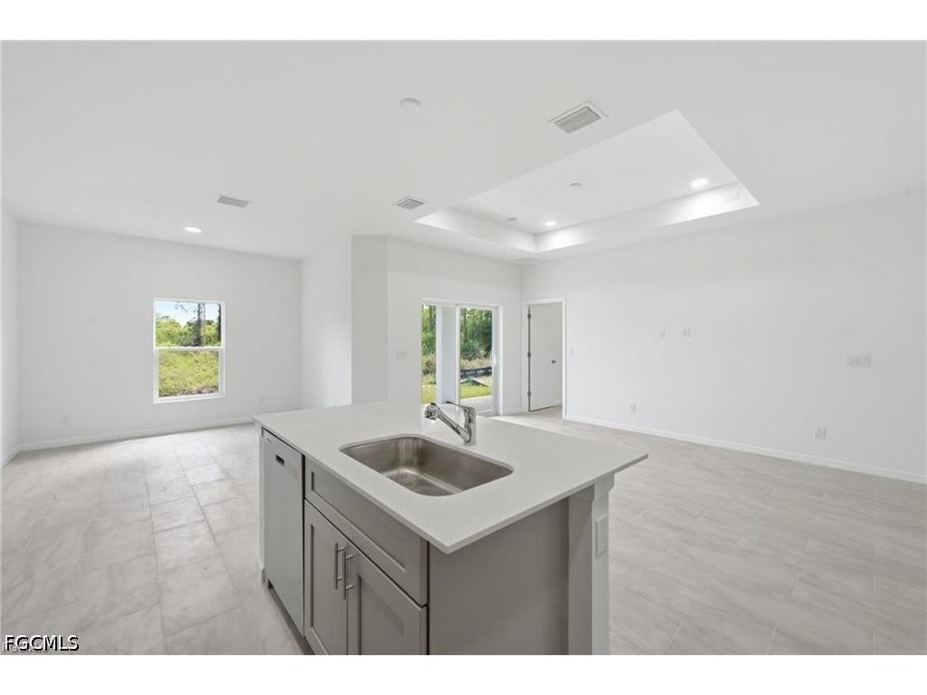 1018 Kent Street E Lehigh Acres FL 33974 2026024363 image9