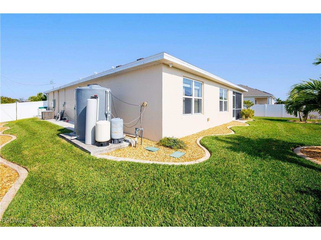 1018 NW 19th Street Cape Coral FL 33993 2026001762 image39