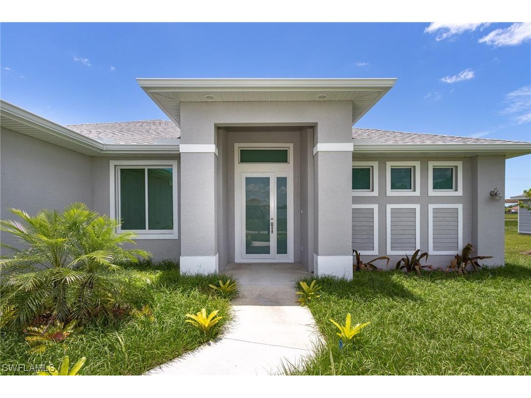 1018 Rush Avenue Lehigh Acres FL 33972 223041995 image1