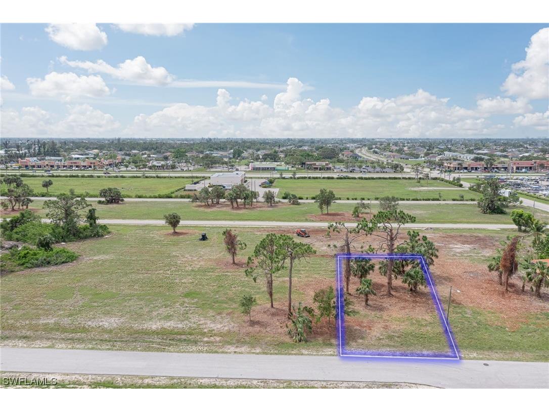1018 SW 4th Terrace Cape Coral FL 33991 223040452 image1