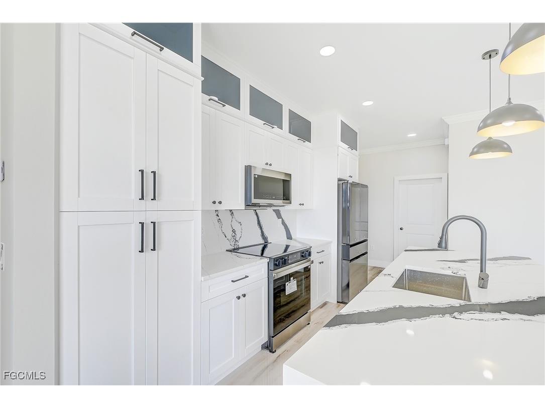 1019 Cedartree Avenue Lehigh Acres FL 33971 2025017085 image14