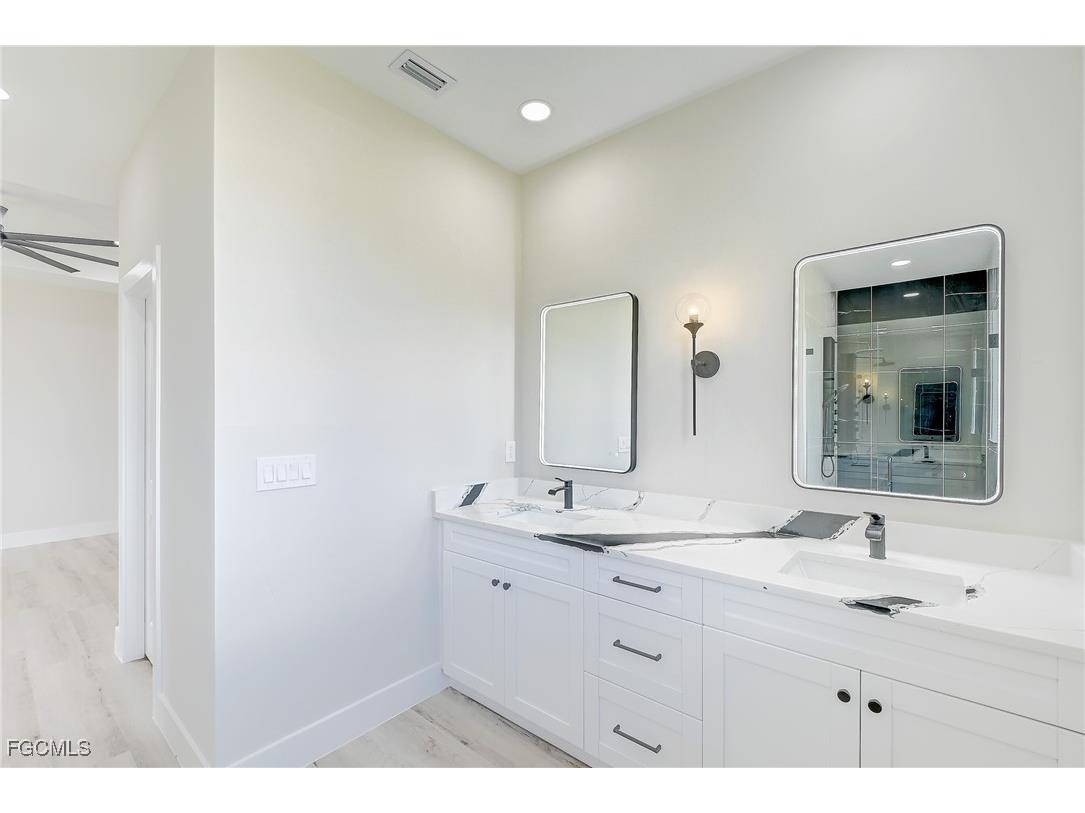 1019 Cedartree Avenue Lehigh Acres FL 33971 2025017085 image24