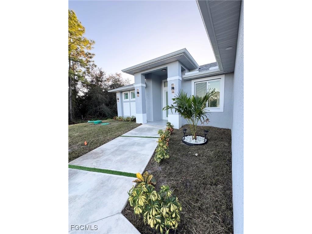 1019 Greenwood Avenue Lehigh Acres FL 33972 2025019582 image4