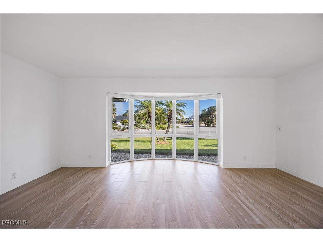 1019 Lindgren Boulevard Sanibel FL 33957 2026003012 image15