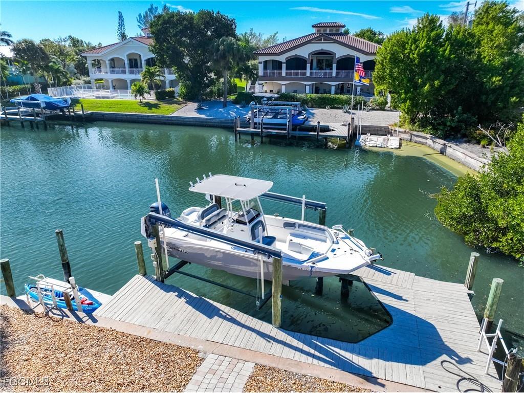 1019 Lindgren Boulevard Sanibel FL 33957 2026003012 image2