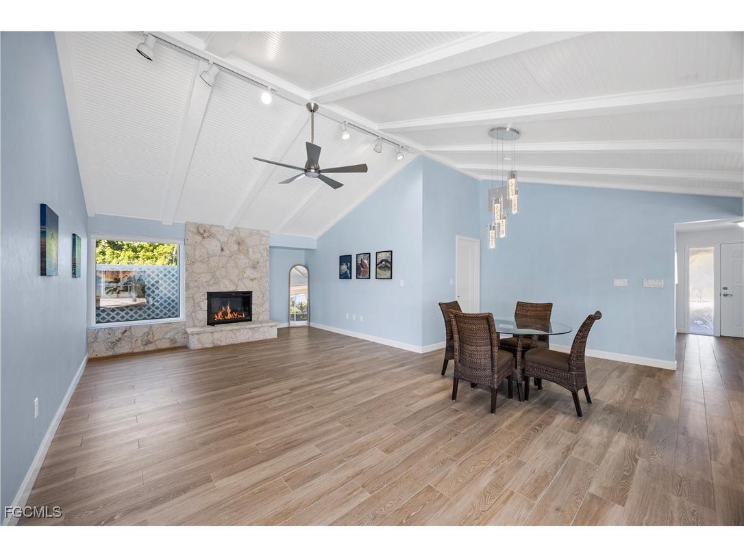 1019 Lindgren Boulevard Sanibel FL 33957 2026003012 image23