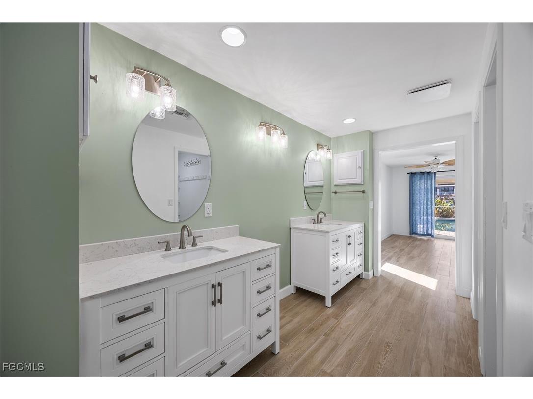 1019 Lindgren Boulevard Sanibel FL 33957 2026003012 image28