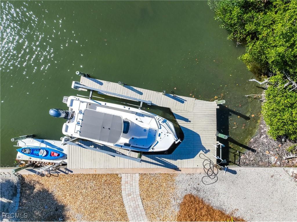 1019 Lindgren Boulevard Sanibel FL 33957 2026003012 image44