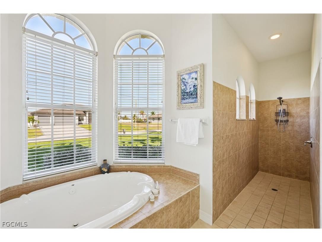 1019 NW 42nd Place Cape Coral FL 33993 2026013841 image19