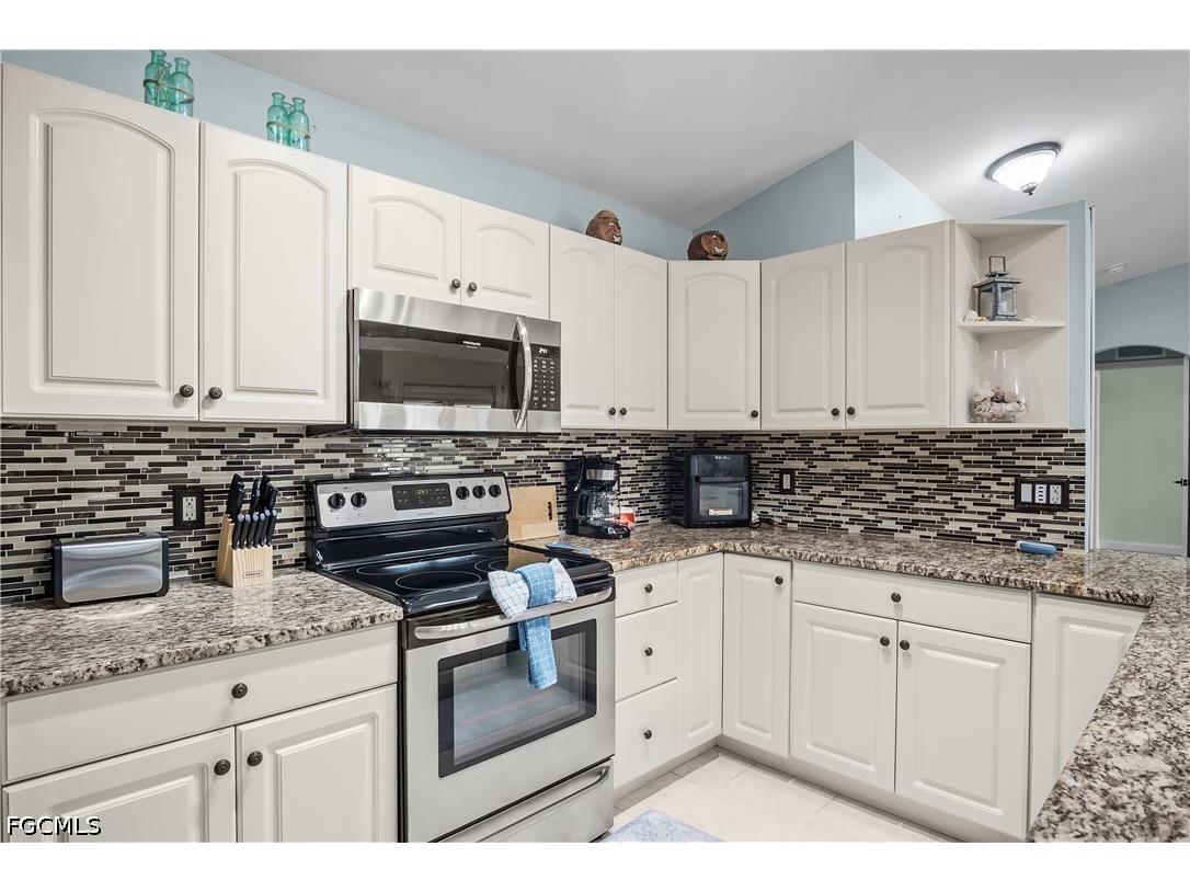 1019 NW 9th Street Cape Coral FL 33993 2026024227 image13
