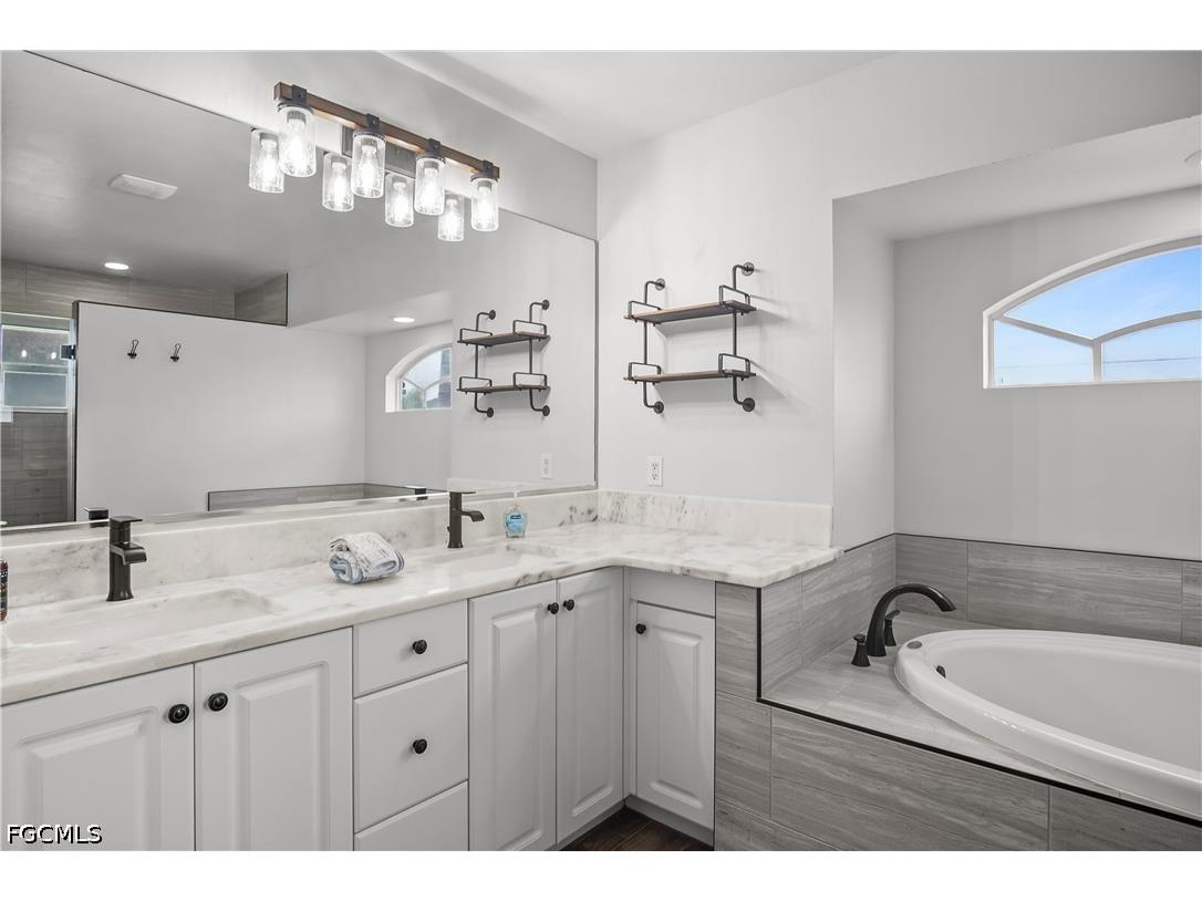 1019 NW 9th Street Cape Coral FL 33993 2026024227 image19
