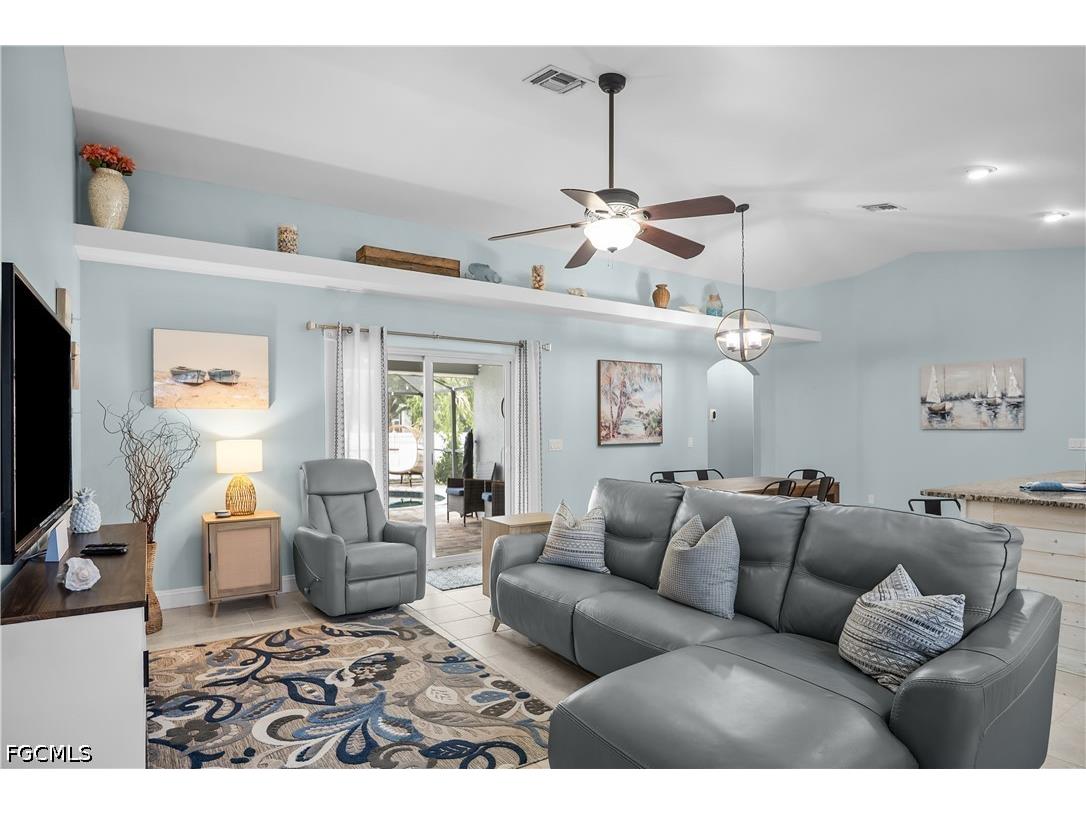 1019 NW 9th Street Cape Coral FL 33993 2026024227 image8