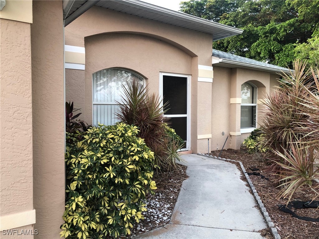 1019 SE 12th Terrace Cape Coral FL 33990 224053521 image1