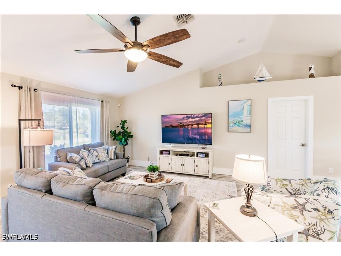 1019 SE 5th Place Cape Coral FL 33990 226021520 image5