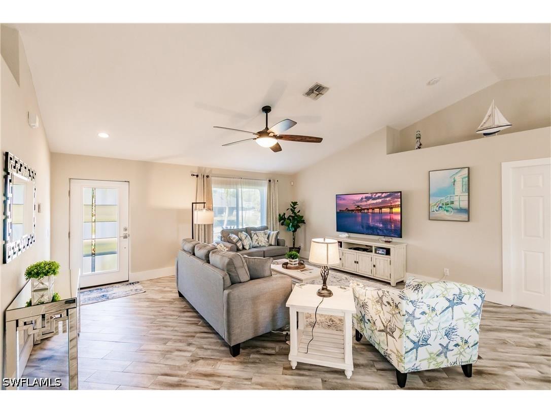 1019 SE 5th Place Cape Coral FL 33990 226021520 image7