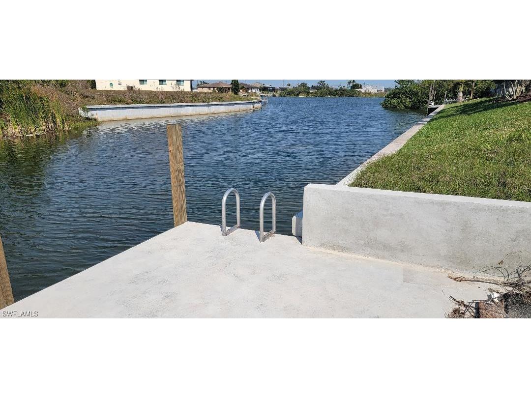 1019 SW 1st Terrace Cape Coral FL 33991 224006046 image1