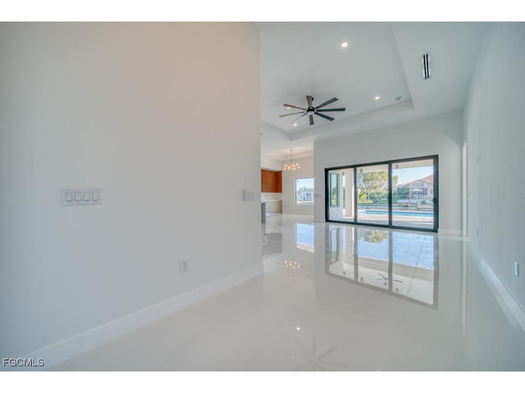 1019 SW 8th Court Cape Coral FL 33991 2025019795 image10