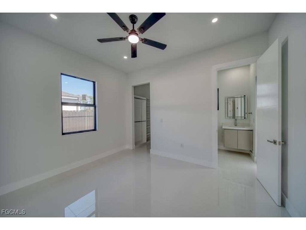 1019 SW 8th Court Cape Coral FL 33991 2025019795 image23