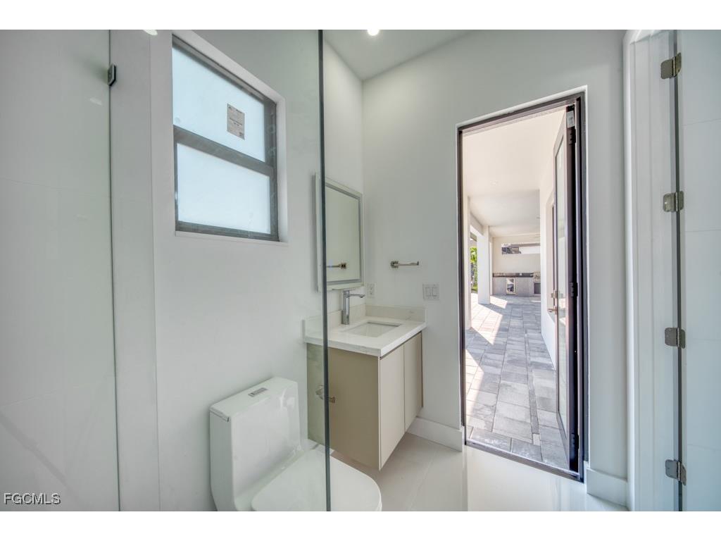 1019 SW 8th Court Cape Coral FL 33991 2025019795 image25