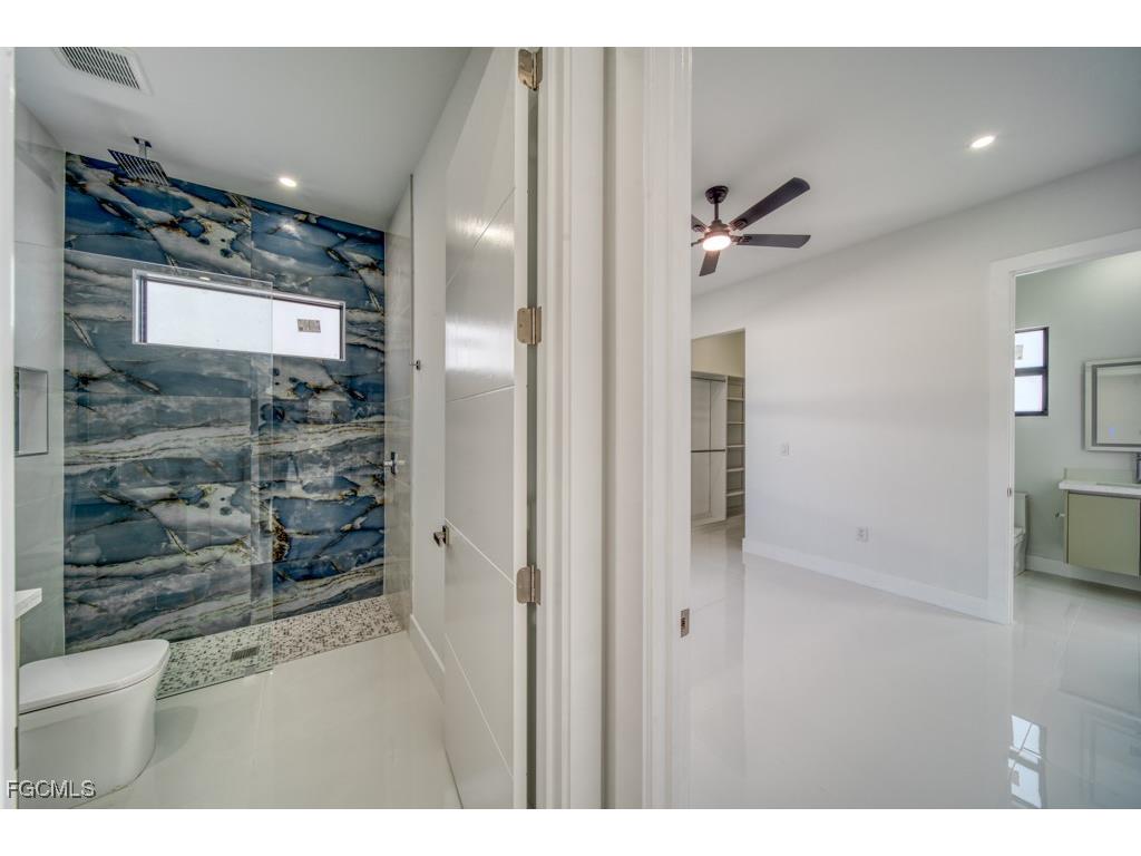 1019 SW 8th Court Cape Coral FL 33991 2025019795 image27