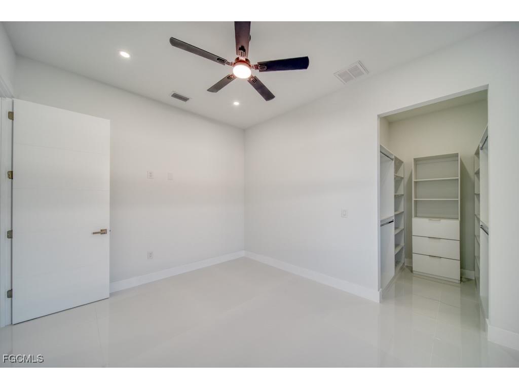 1019 SW 8th Court Cape Coral FL 33991 2025019795 image31