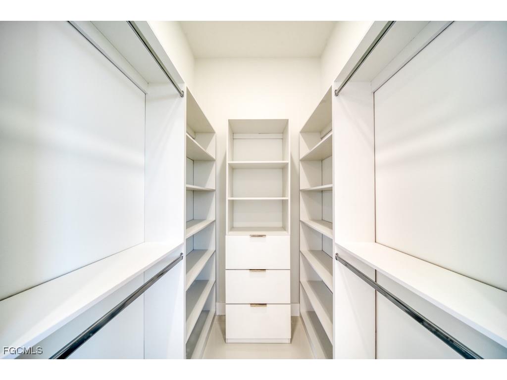 1019 SW 8th Court Cape Coral FL 33991 2025019795 image32