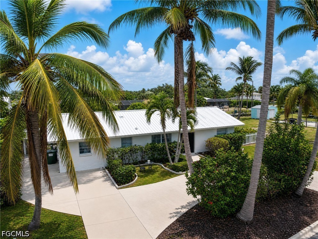 1019 Wyomi Drive Fort Myers FL 33919 2026024801 image47