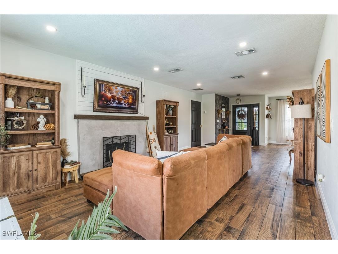 1019 Wyomi Drive Fort Myers FL 33919 225052708 image12