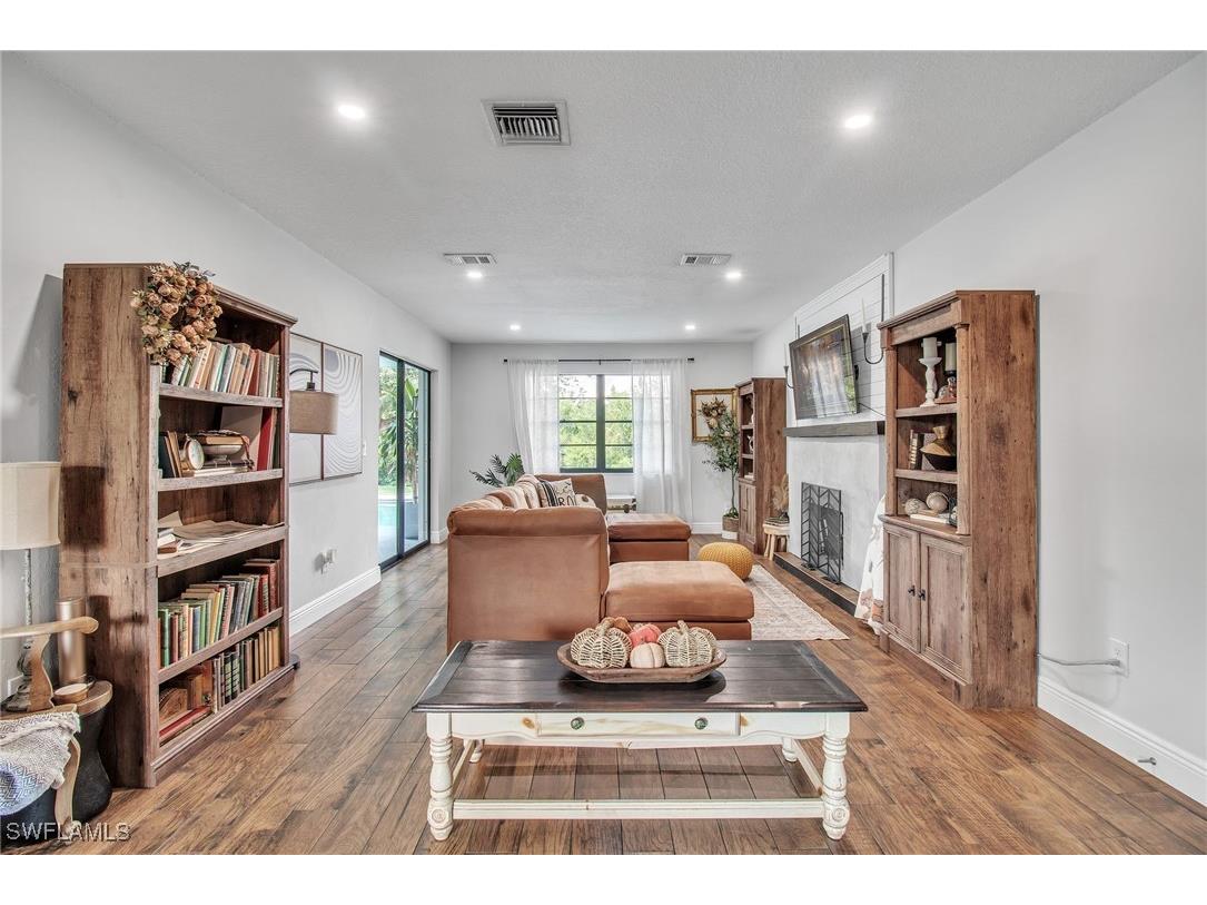 1019 Wyomi Drive Fort Myers FL 33919 225052708 image13