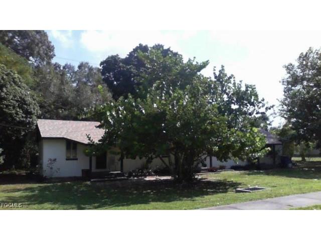 102 3rd Street Fort Myers FL 33907 2025015218 image1