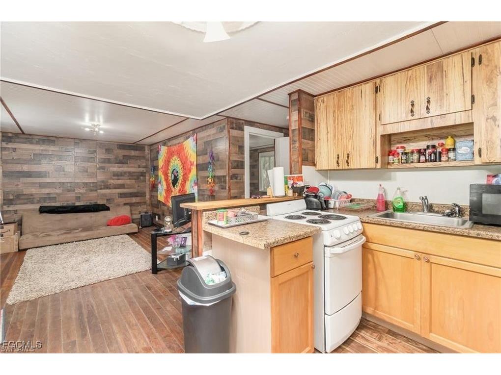 102 3rd Street Fort Myers FL 33907 2025015218 image7