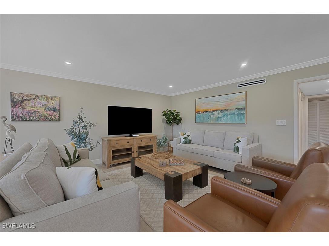 102 Clubhouse Drive #375 Naples FL 34105 225066497 image2