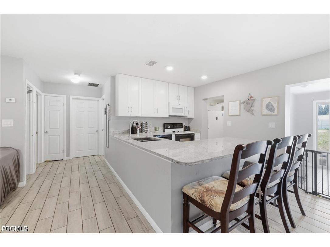 102 Crescent Lake Drive North Fort Myers FL 33917 2026015051 image12