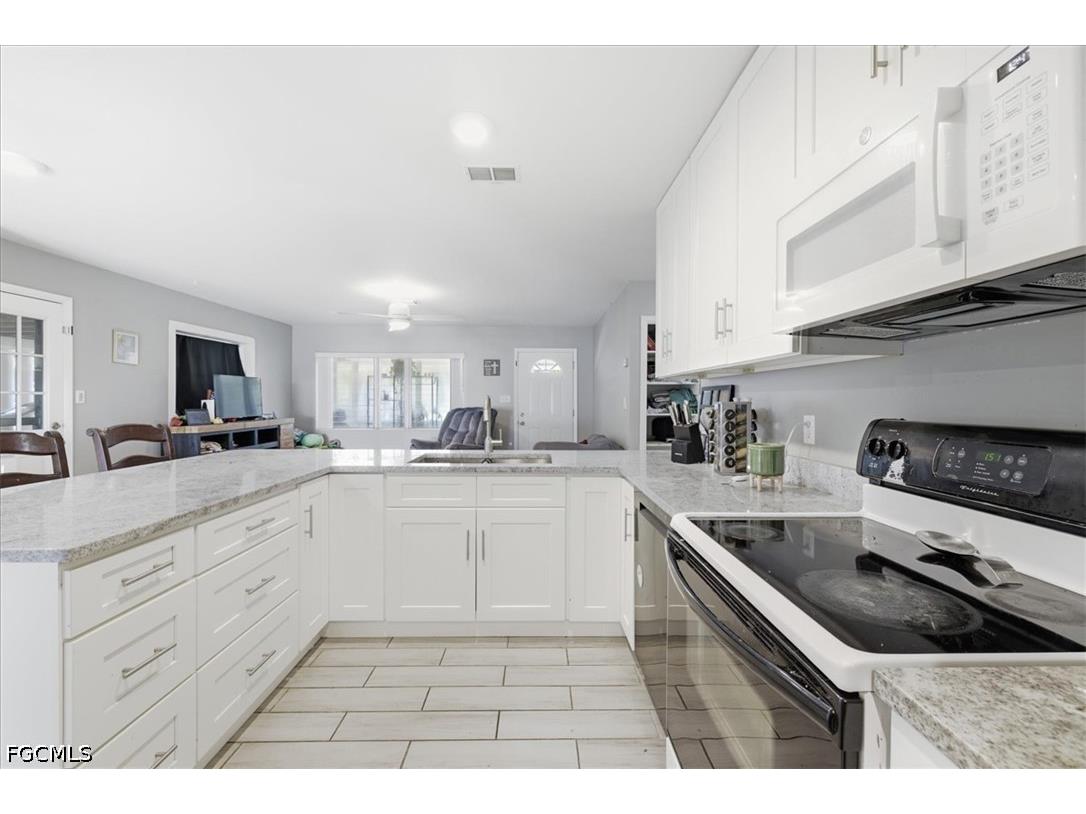 102 Crescent Lake Drive North Fort Myers FL 33917 2026015051 image13