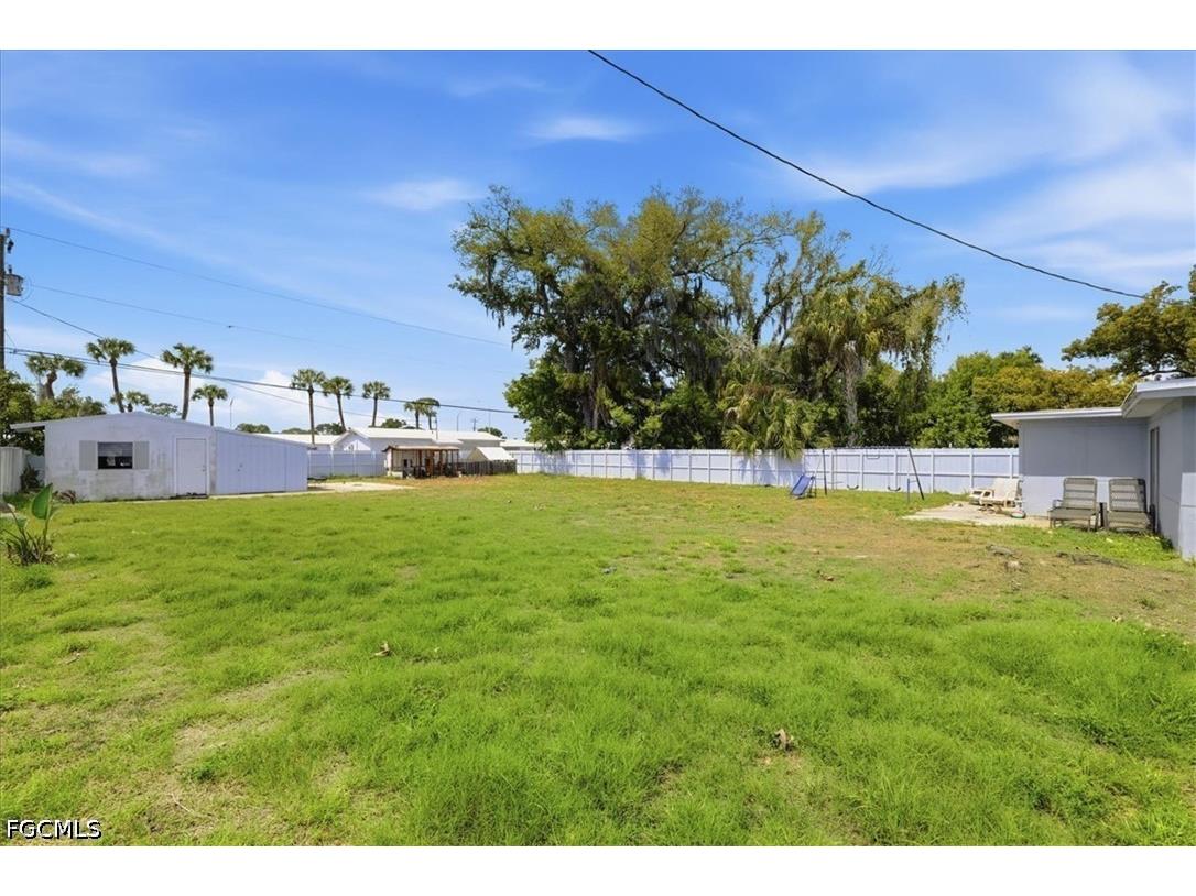 102 Crescent Lake Drive North Fort Myers FL 33917 2026015051 image32