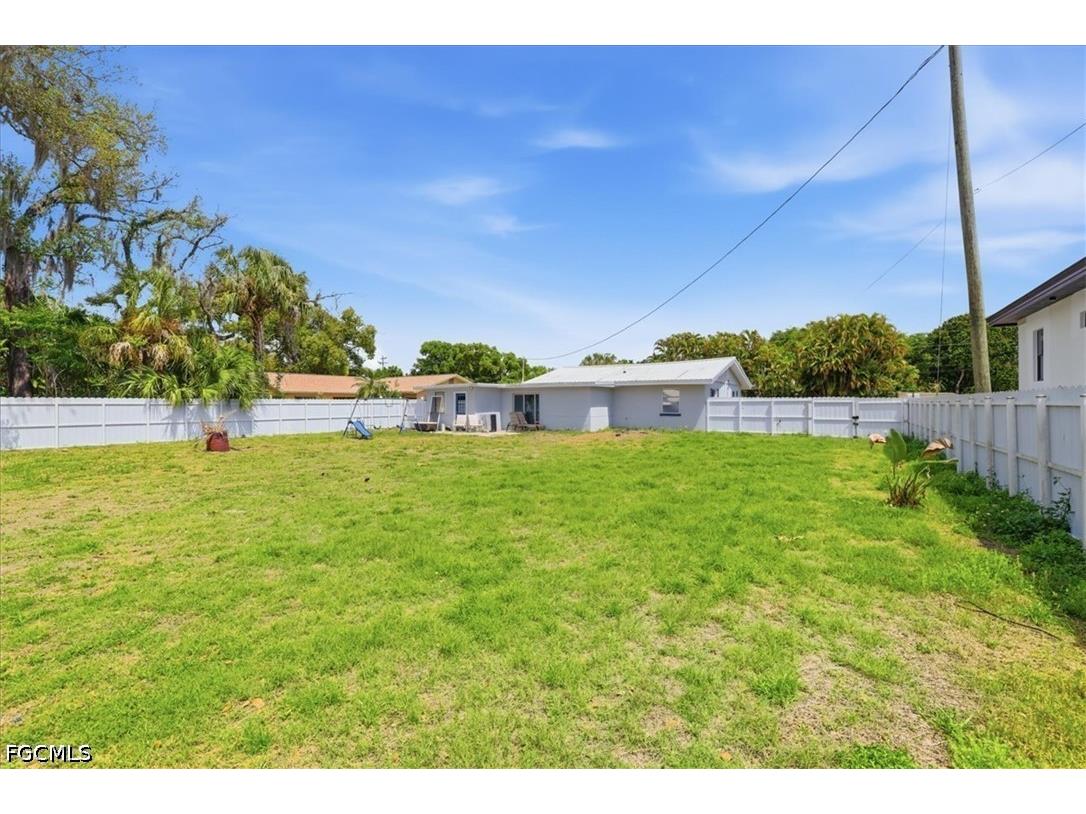 102 Crescent Lake Drive North Fort Myers FL 33917 2026015051 image33