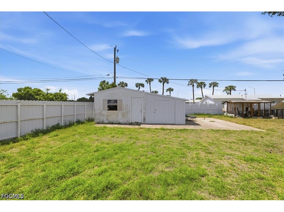 102 Crescent Lake Drive North Fort Myers FL 33917 2026015051 image35