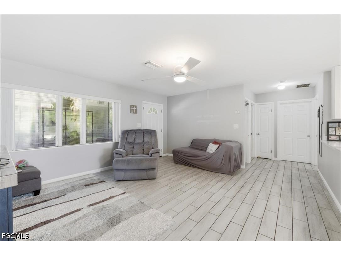 102 Crescent Lake Drive North Fort Myers FL 33917 2026015051 image4