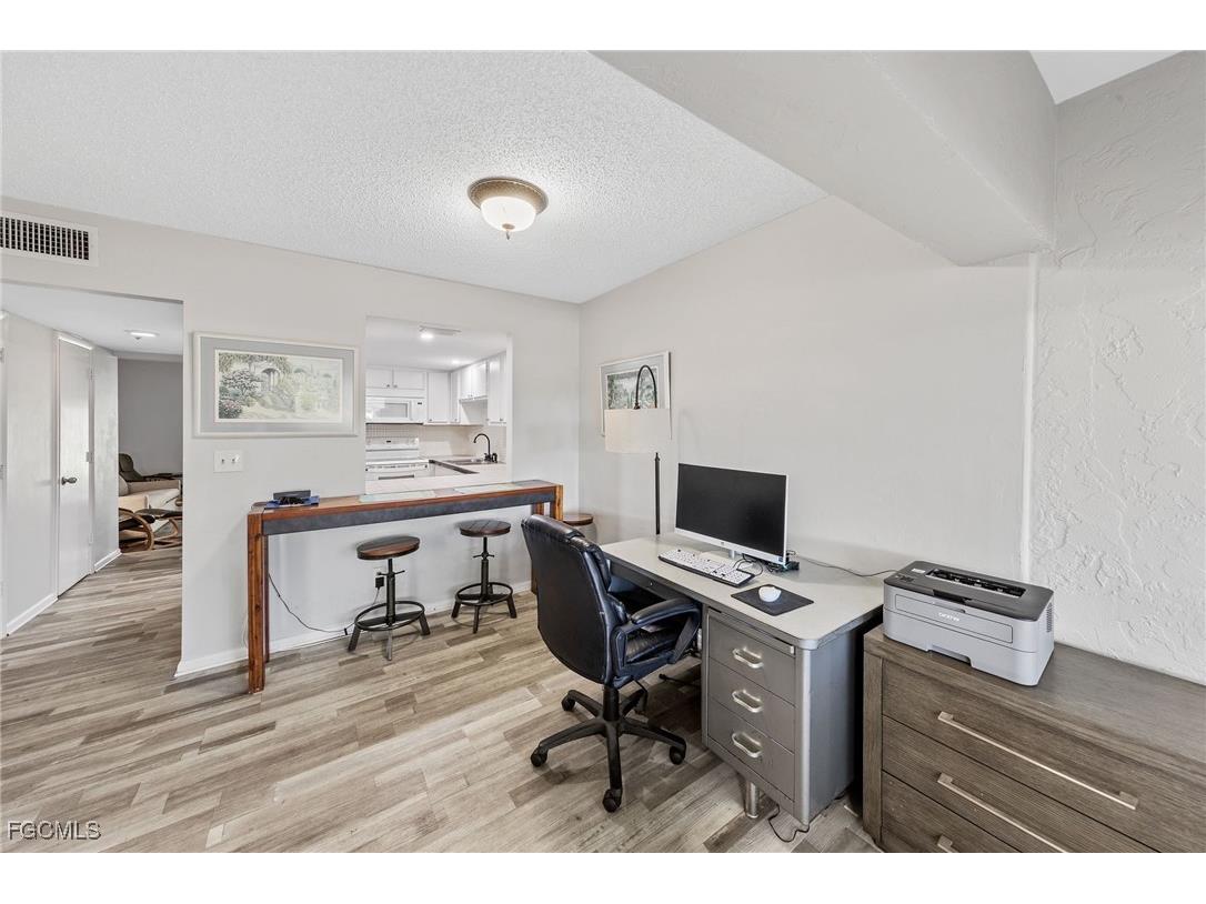 102 E Greens Boulevard Lehigh Acres FL 33936 2025012262 image3