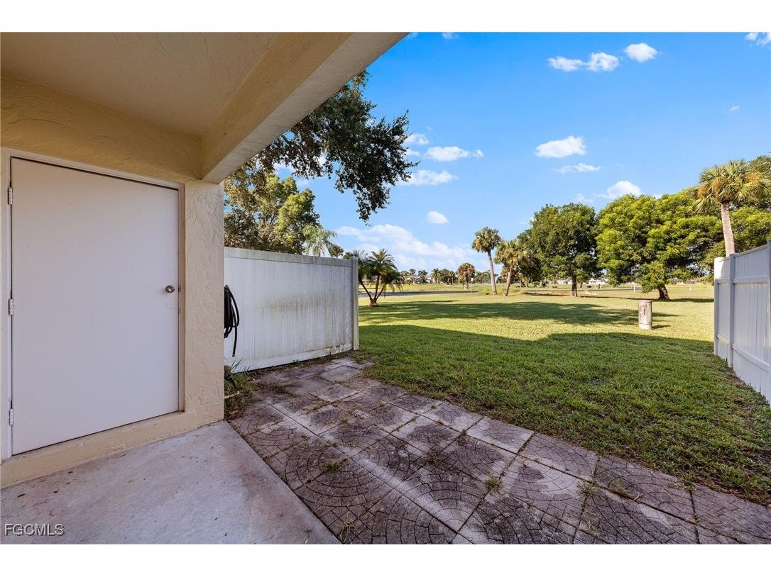 102 E Greens Boulevard Lehigh Acres FL 33936 2025012262 image32