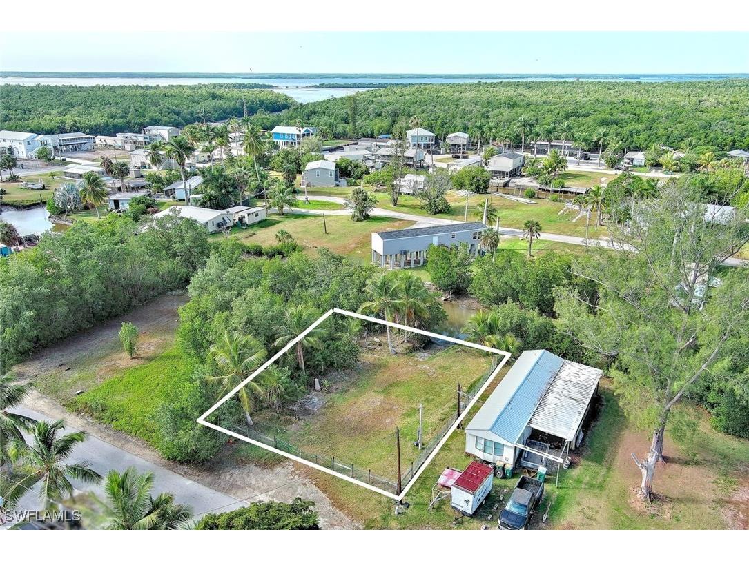 102 Egret Lane Everglades City FL 34139 225084003 image1