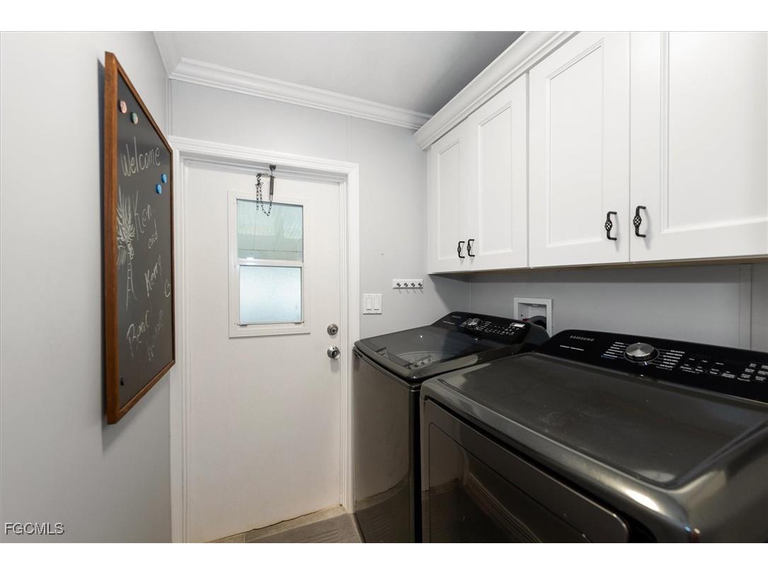 102 Elise Drive Fort Myers FL 33908 2025017912 image19