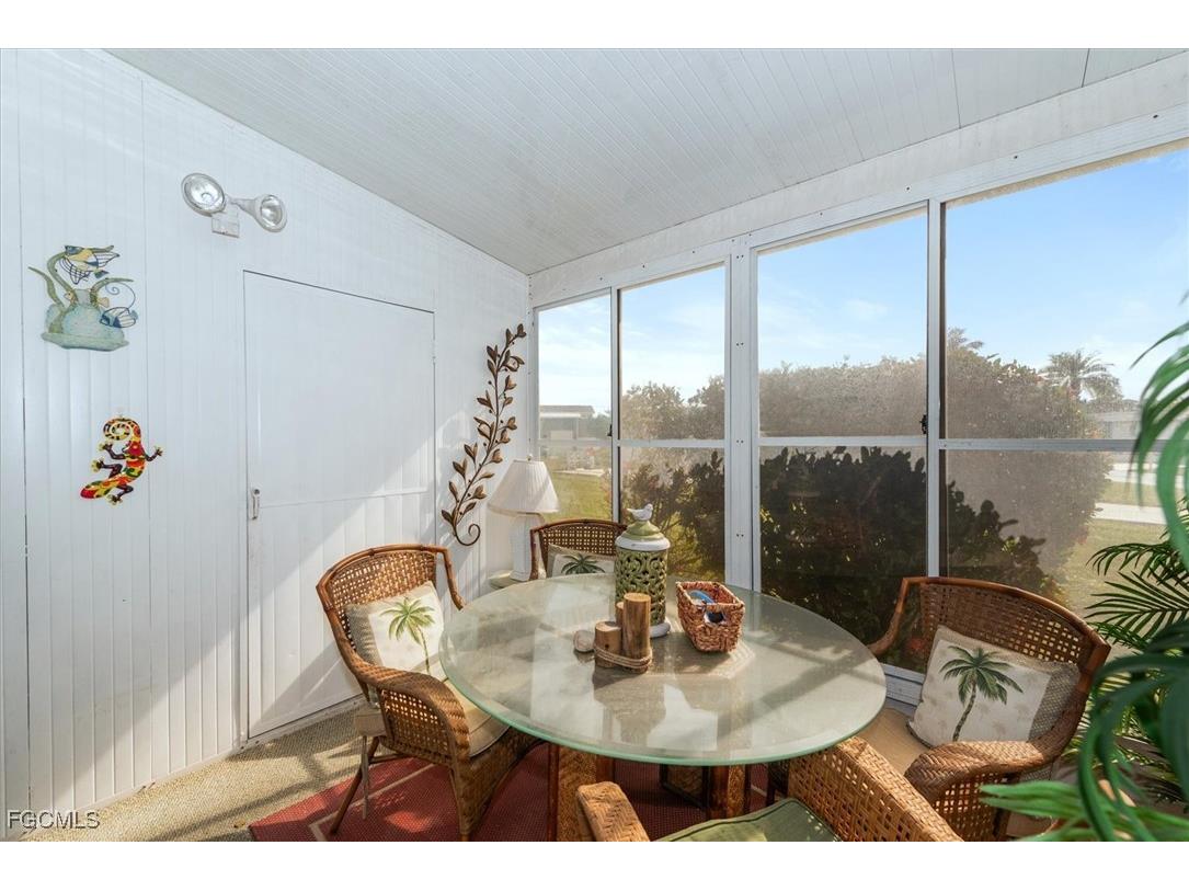 102 Elise Drive Fort Myers FL 33908 2025017912 image20