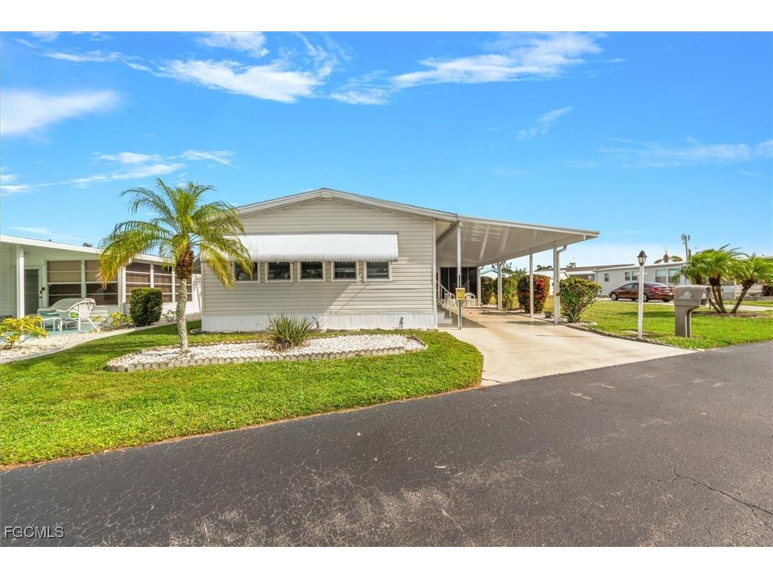 102 Elise Drive Fort Myers FL 33908 2025017912 image21