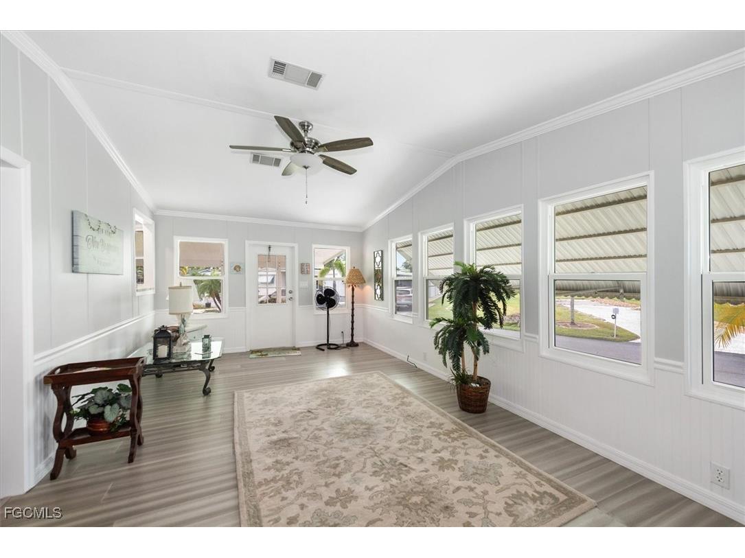 102 Elise Drive Fort Myers FL 33908 2025017912 image3