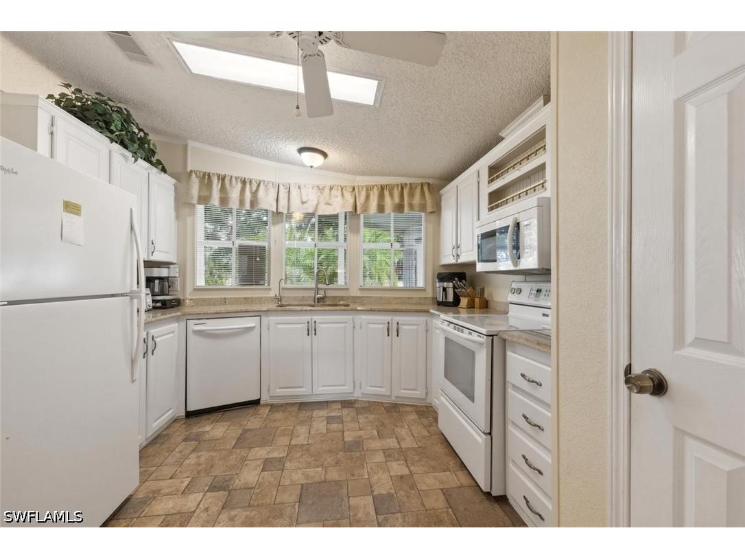 102 Estelle Drive Naples FL 34112 226016230 image10