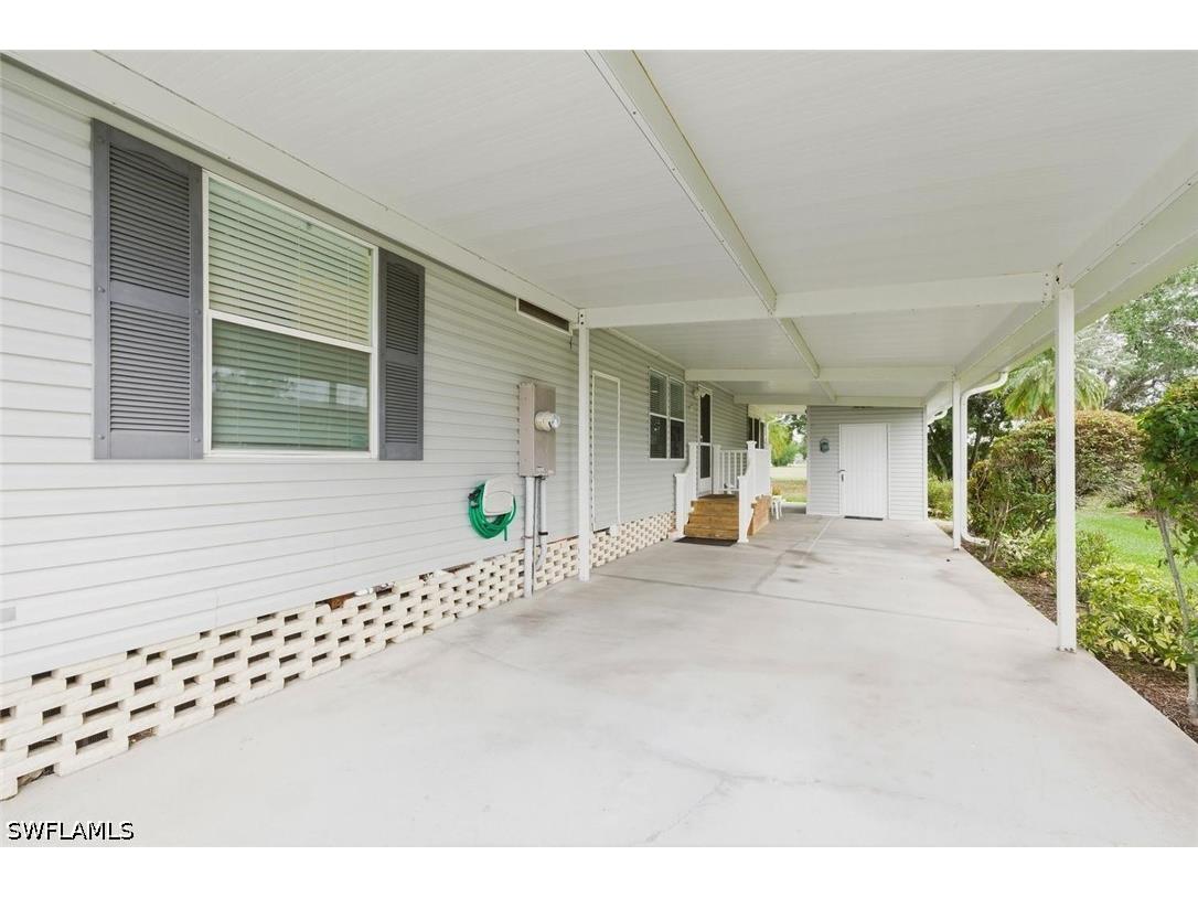 102 Estelle Drive Naples FL 34112 226016230 image2