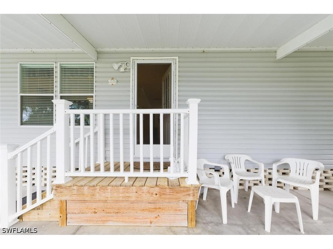 102 Estelle Drive Naples FL 34112 226016230 image3