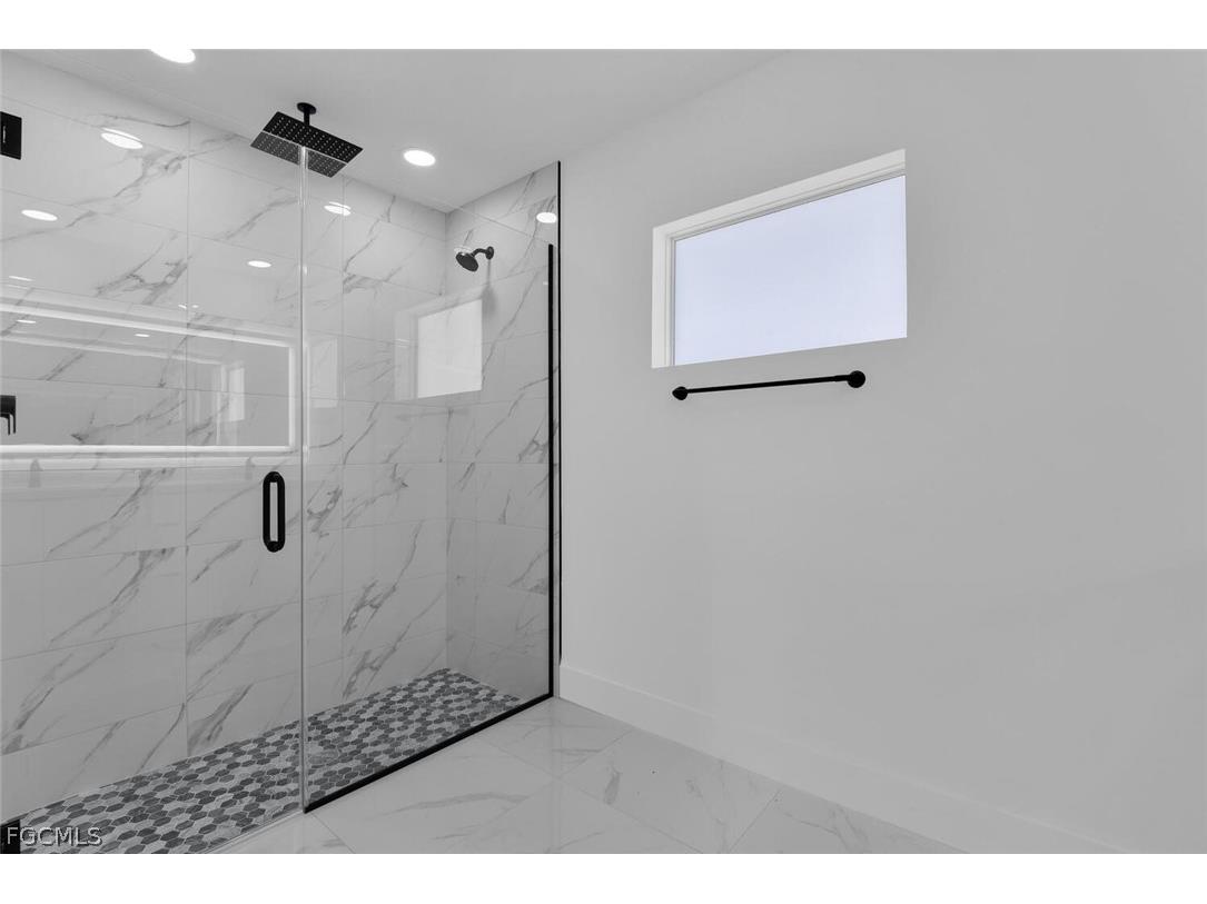 102 NW 20th Street Cape Coral FL 33993 2026007420 image10